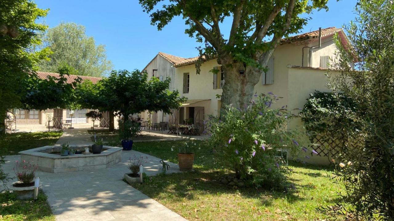 Mas Des Cigognes Bed and Breakfast Le Thor Buitenkant foto
