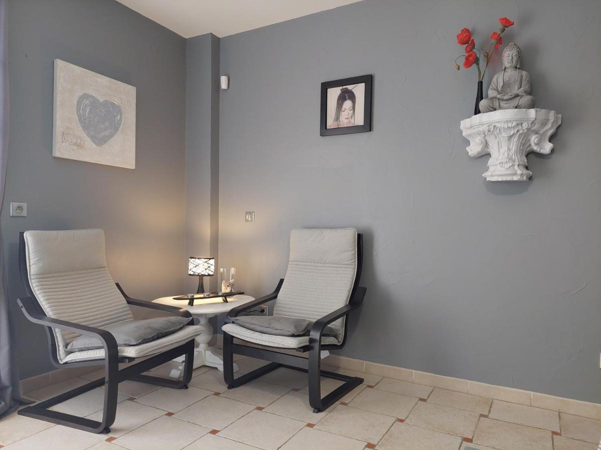 Mas Des Cigognes Bed and Breakfast Le Thor Buitenkant foto
