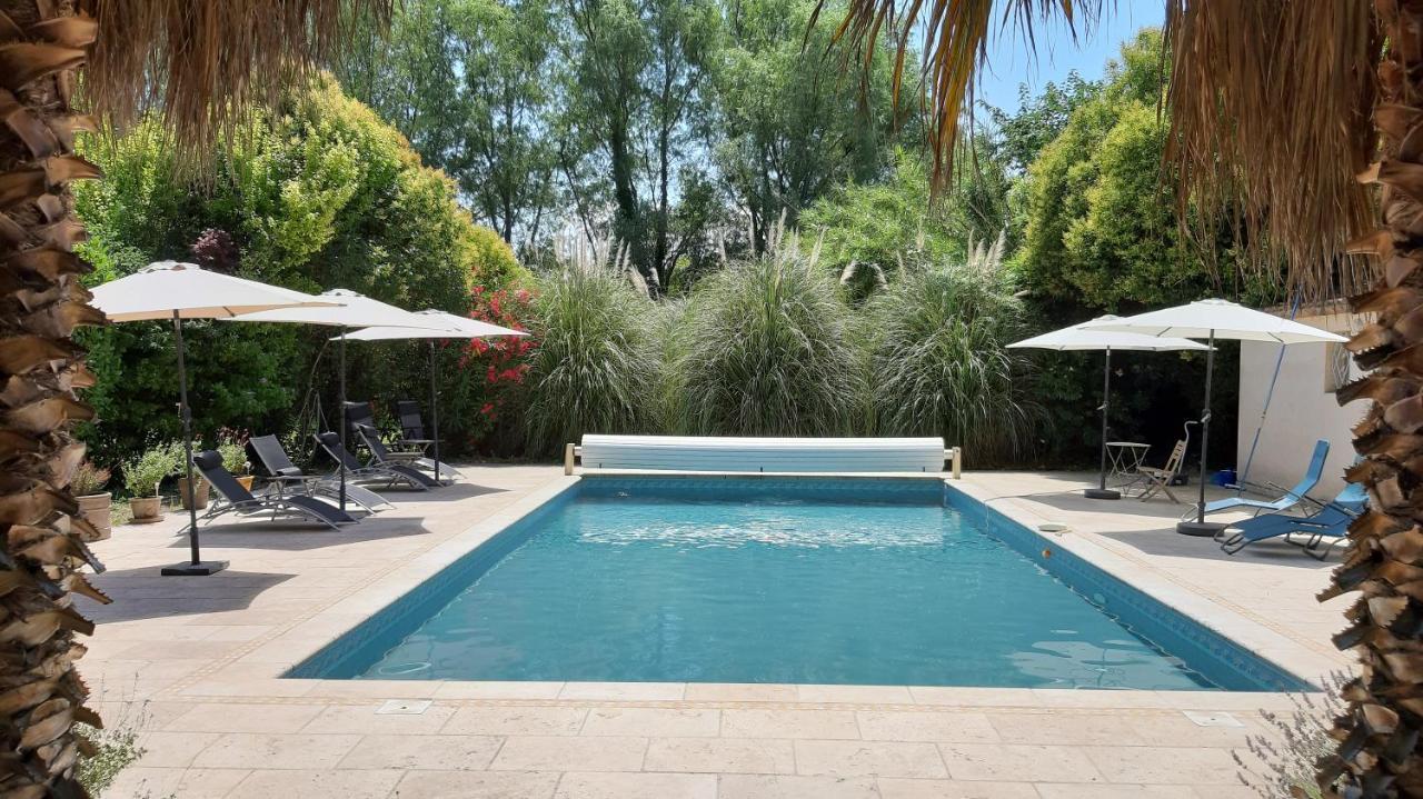 Mas Des Cigognes Bed and Breakfast Le Thor Buitenkant foto