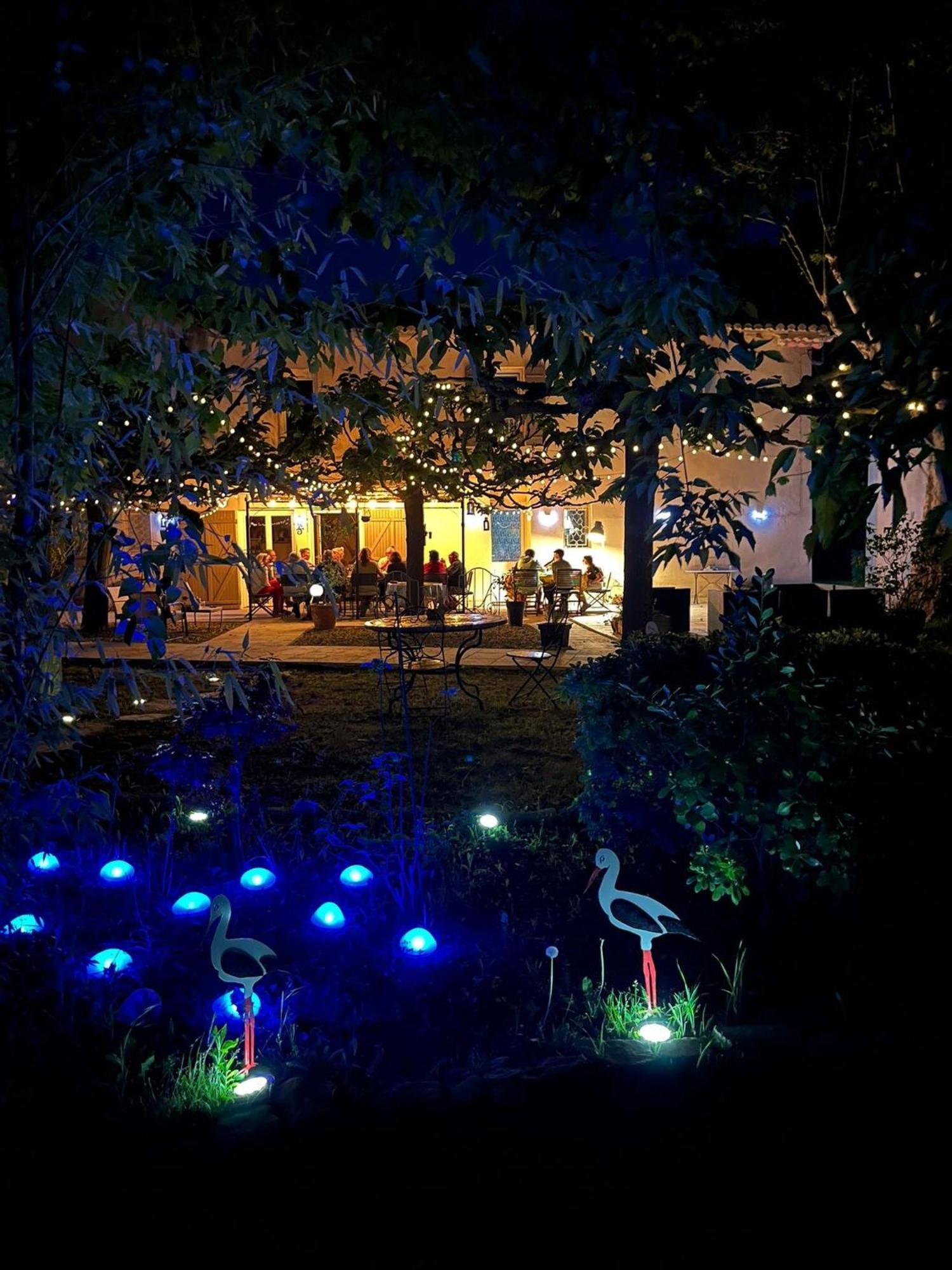 Mas Des Cigognes Bed and Breakfast Le Thor Buitenkant foto