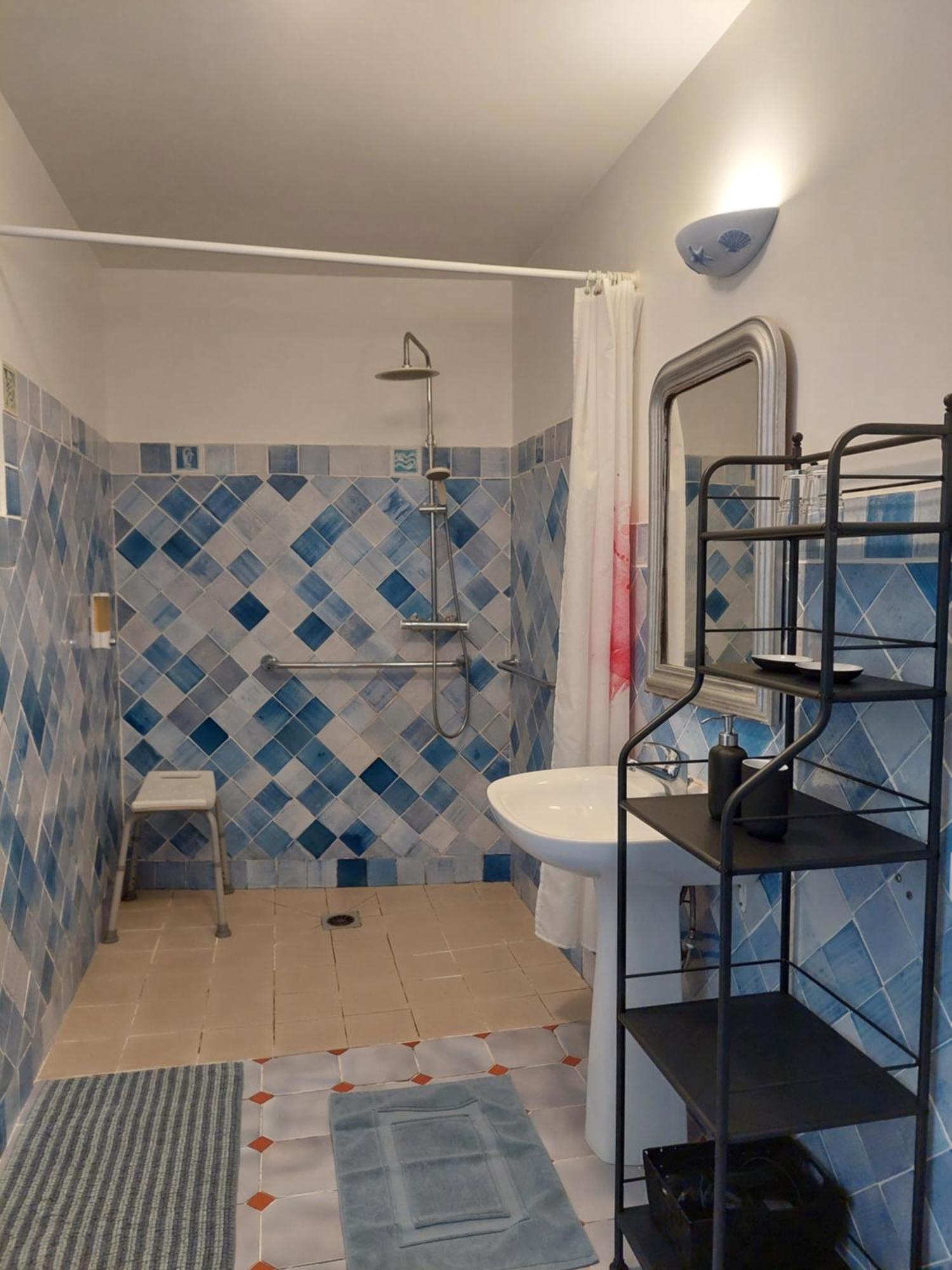 Mas Des Cigognes Bed and Breakfast Le Thor Buitenkant foto