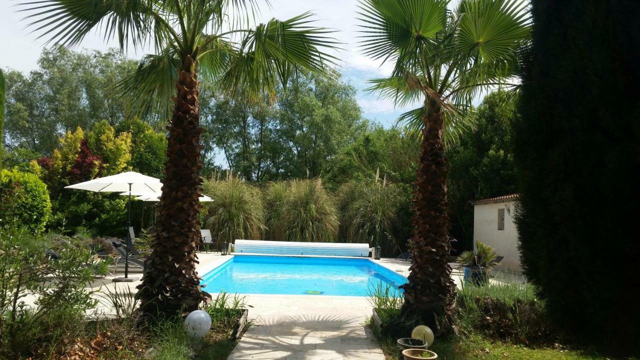 Mas Des Cigognes Bed and Breakfast Le Thor Buitenkant foto